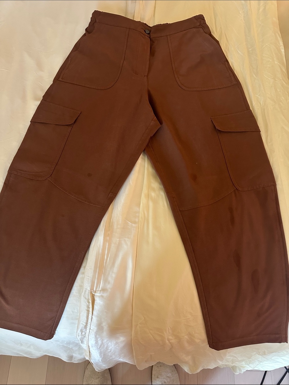 lululemon athletica Wide-Leg Cargo Pants in Chocolate Brown